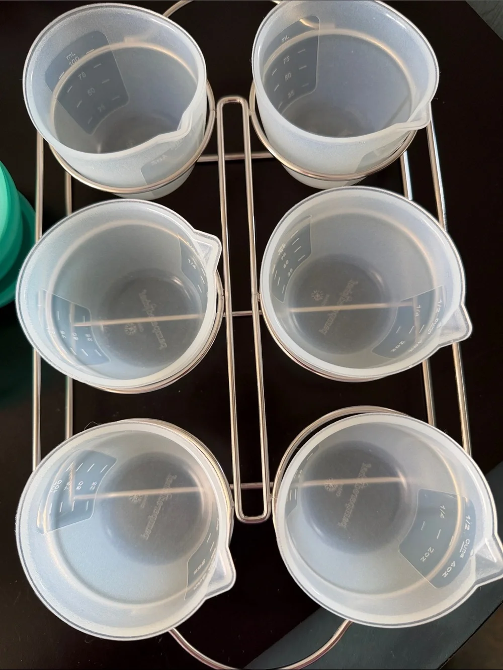 Pampered Chef Freezer Cups/Containers with Teal Lids And Rack - Set of 6